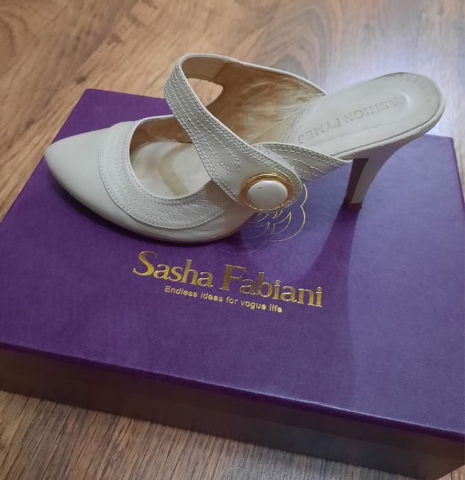 Босоножки Sasha Fabiani
