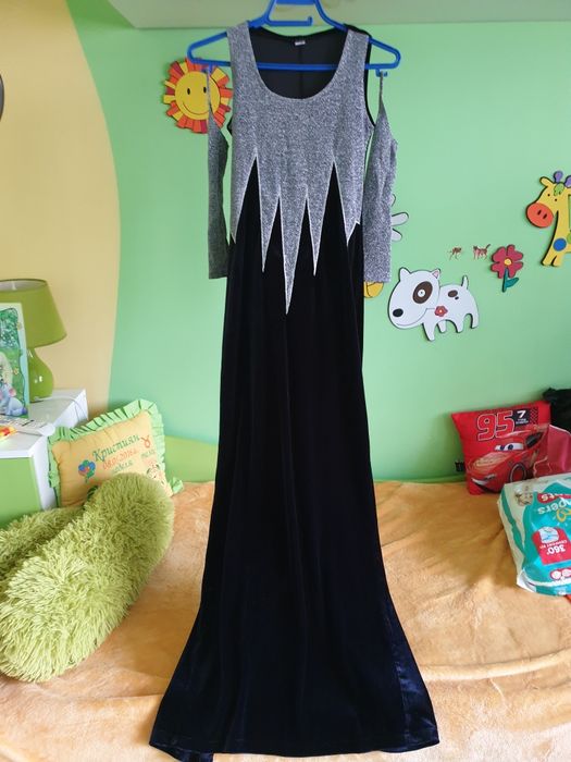 Продавам Бална рокля