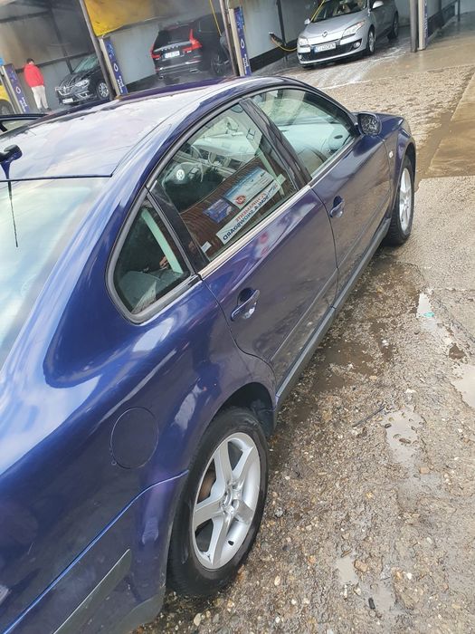 Vand pasat b5.5 din 2003 1.9 tdi 131 caii