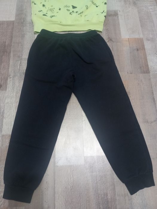 Trening Adidas 6-7 anișori.