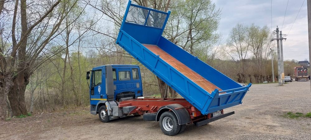 Iveco 7.5 tone Basculabil pe 3 parti Înmatriculată Romania
