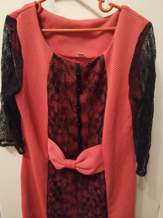 Продам 48 размер платье