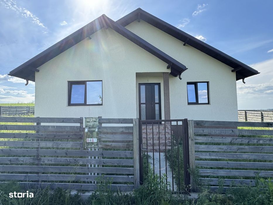 Placa! ASFALT! 400 mp teren! Casa 3 camere, Horpaz