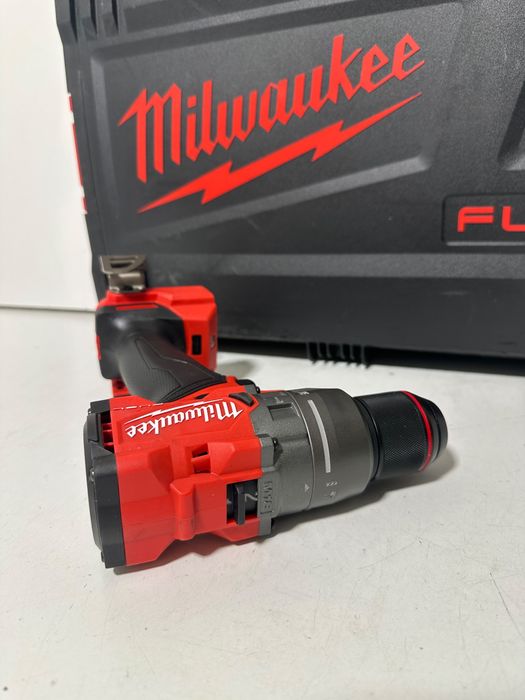 Mașina de găurit și înșurubat cu percuție Milwaukee M18 FPD3  M18 FUEL