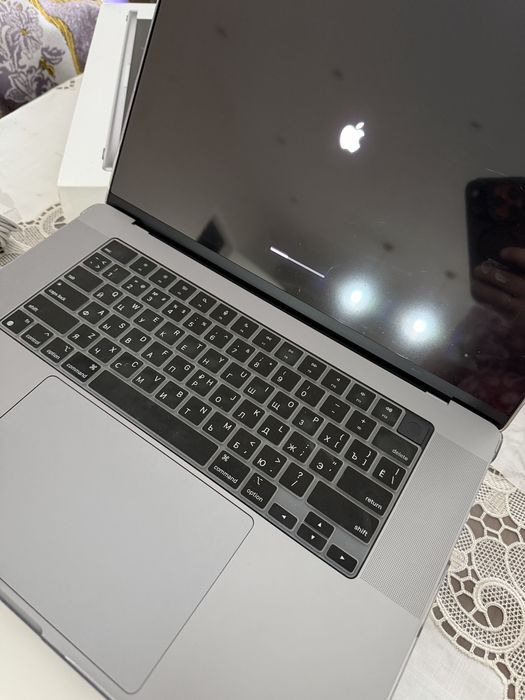 Macbook Pro (16,2) M2 chip память 16/512