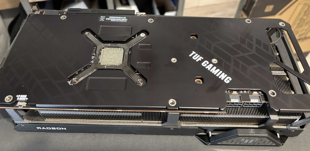 Placa video Asus TUF RX 6800 XT