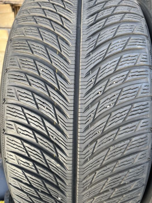 2бр 245/45/19 на 6,4мм с 18дот