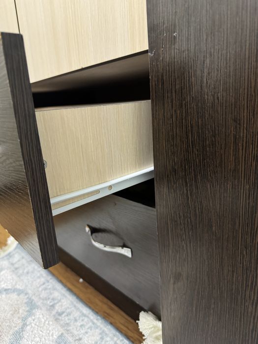 Продам шкаф с комодом