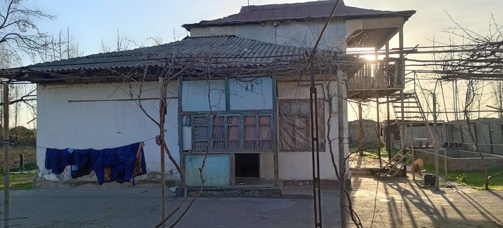 Продаётся участок в уртачирчик в посёлке Родина