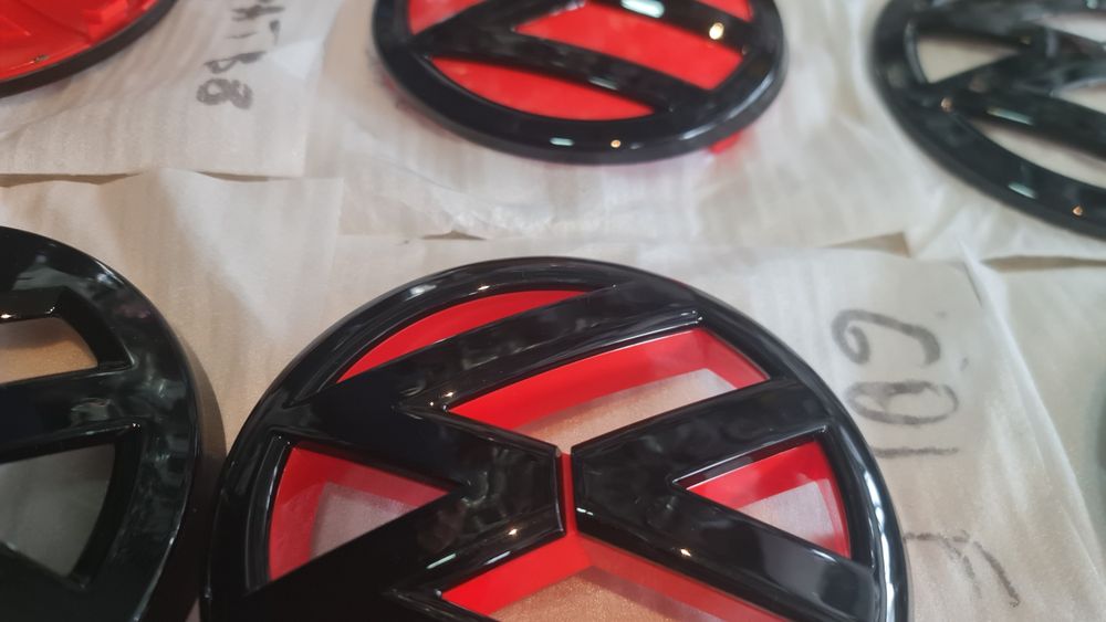 Черна емблема за Фолксваген Голф 5,6,7,8 Golf Passat Tiguan