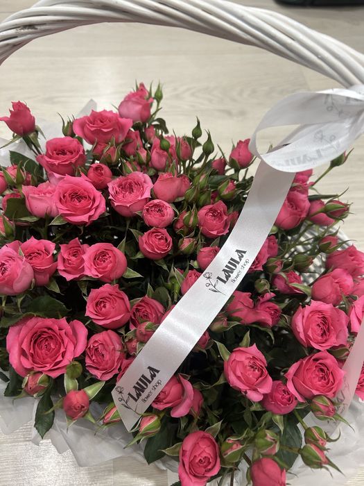 продам огромный букет, кустовые розы