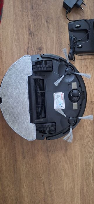 Продам  робот-пылесос