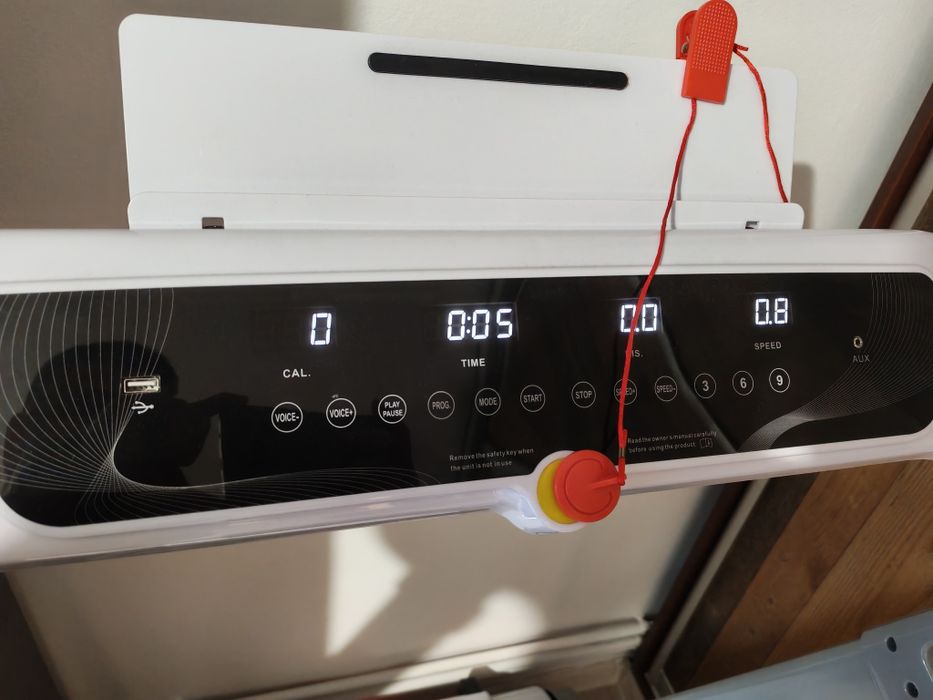Banda de alergare pliabila Pefimax Lantal, bluetooth, viteza max 14.8 km/h, 1,75 CP, greutate maxima utilizator 110 kg