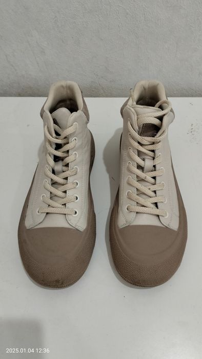 Продам женские ботинки 38 размер