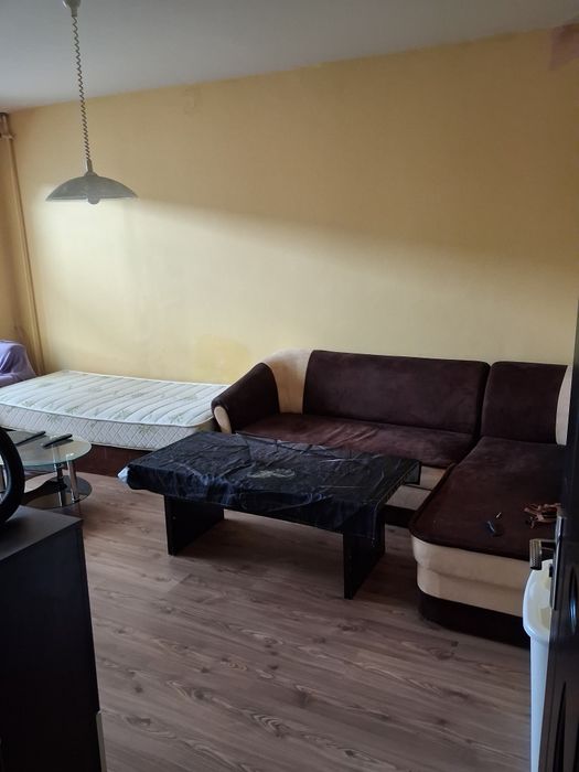 Стая под наем за непушач