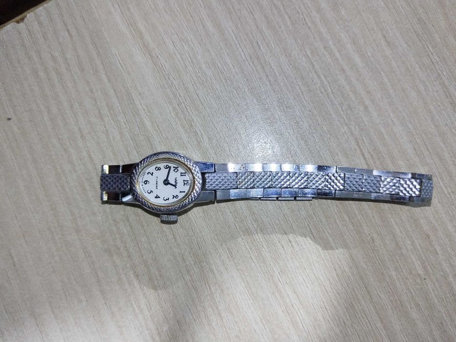 Дамски механичен часовник Чайка – 17 камъка, СССР