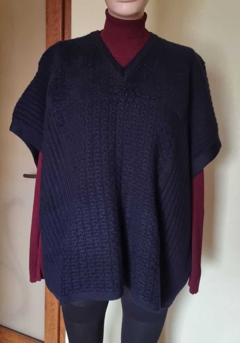 Pulover fara maneci Weekend Max Mara, 100% lana virgina, S/M