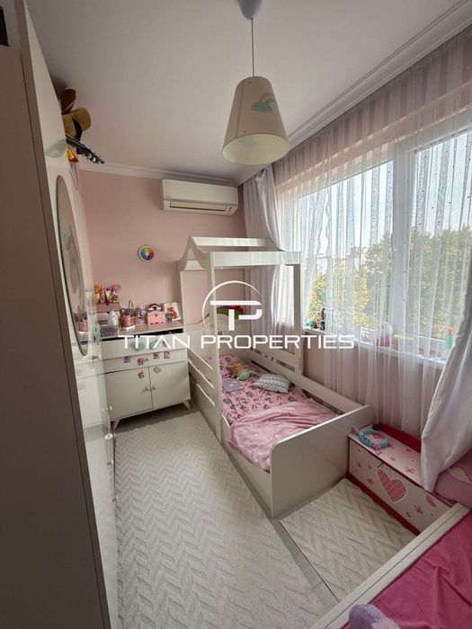 Тристаен апартамент за продажба в кв. Изгрев