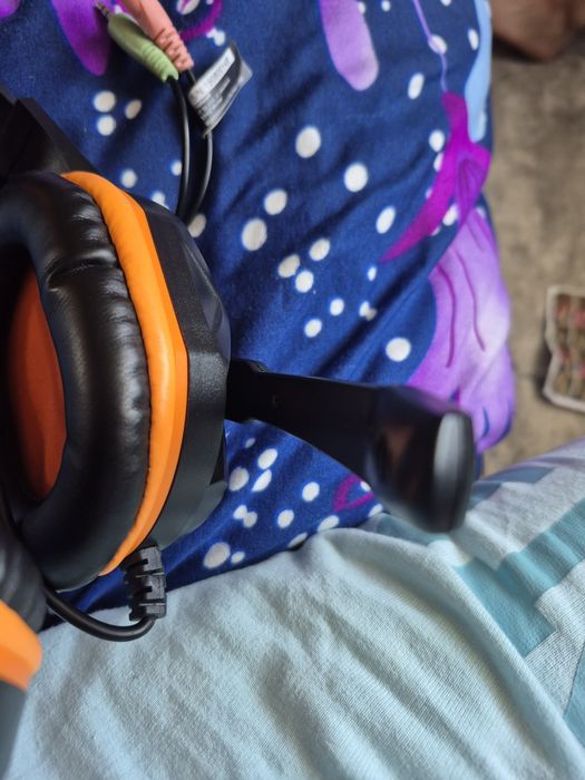 Căști de gaming  cu microfon