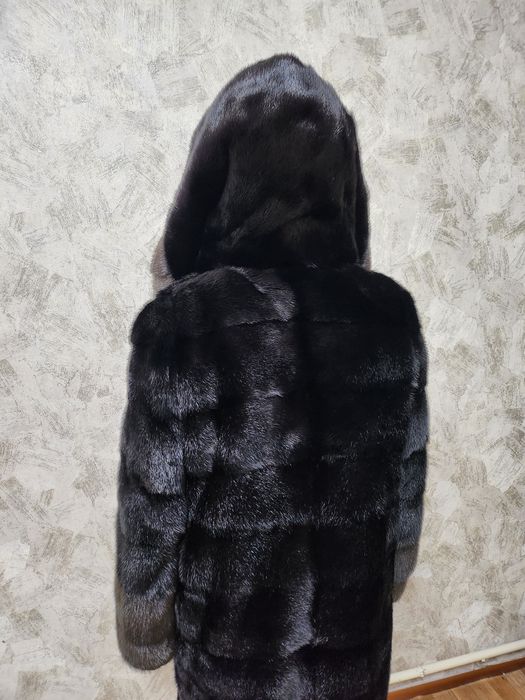 Продам шубу норковую