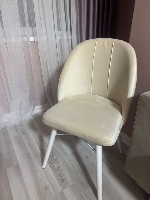 Masa cu 6 scaune set  living