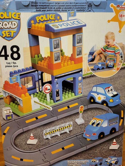 Joc-Stație de poliție lego+mașinuțe