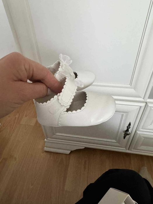 Papuci bebeluș Mayoral, mărimea 18, purtați o singură dată