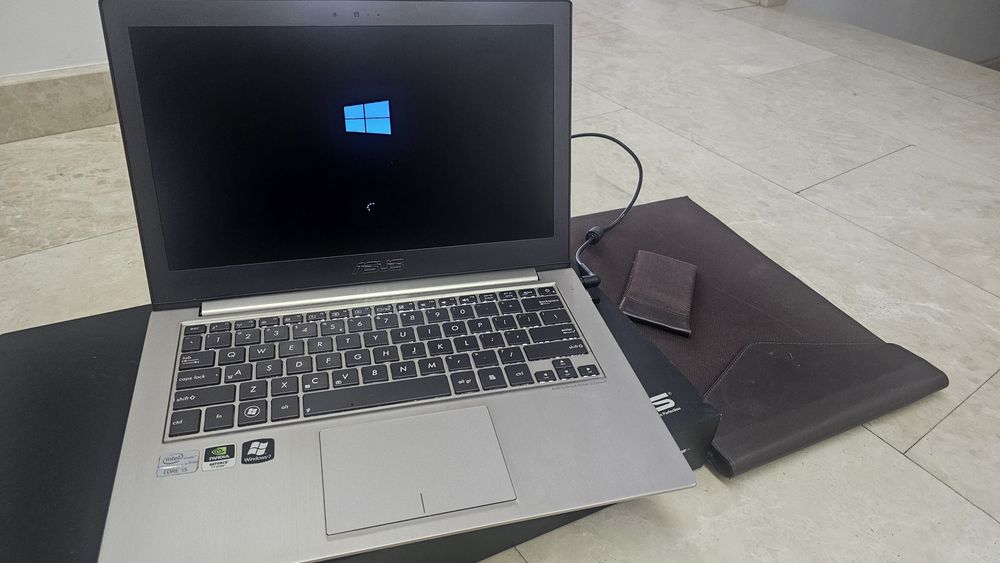Laptop Asus Zenbook
