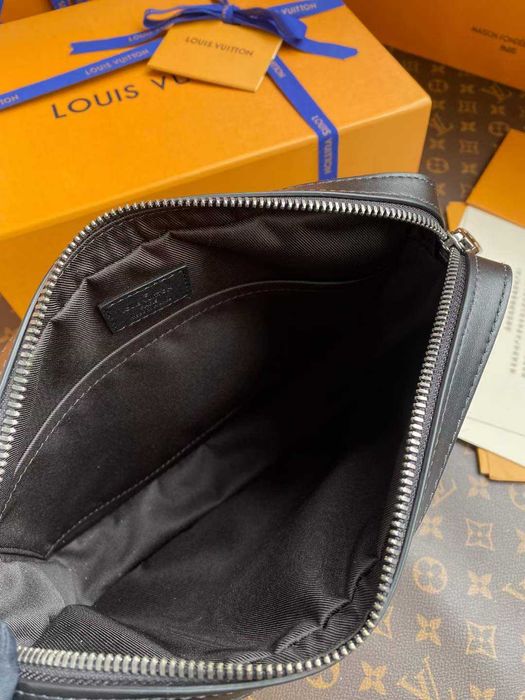 Louis Vuitton Trio Messenger