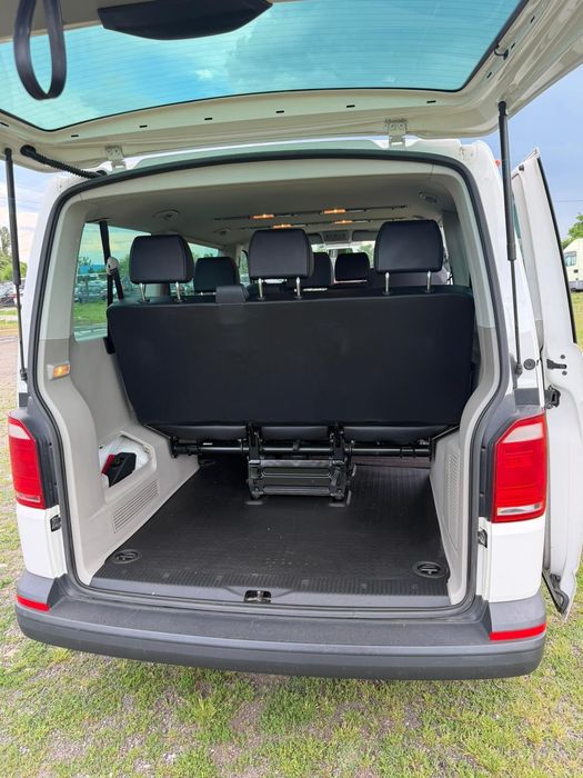 Volkswagen Transporter T6 Caravelle 9 locuri