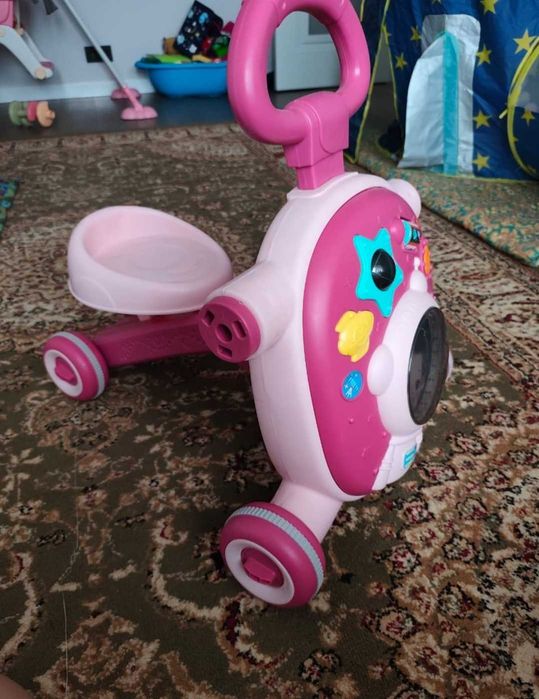 Продам толокар 3 в 1  (ходунок, велик, самокат) 6000