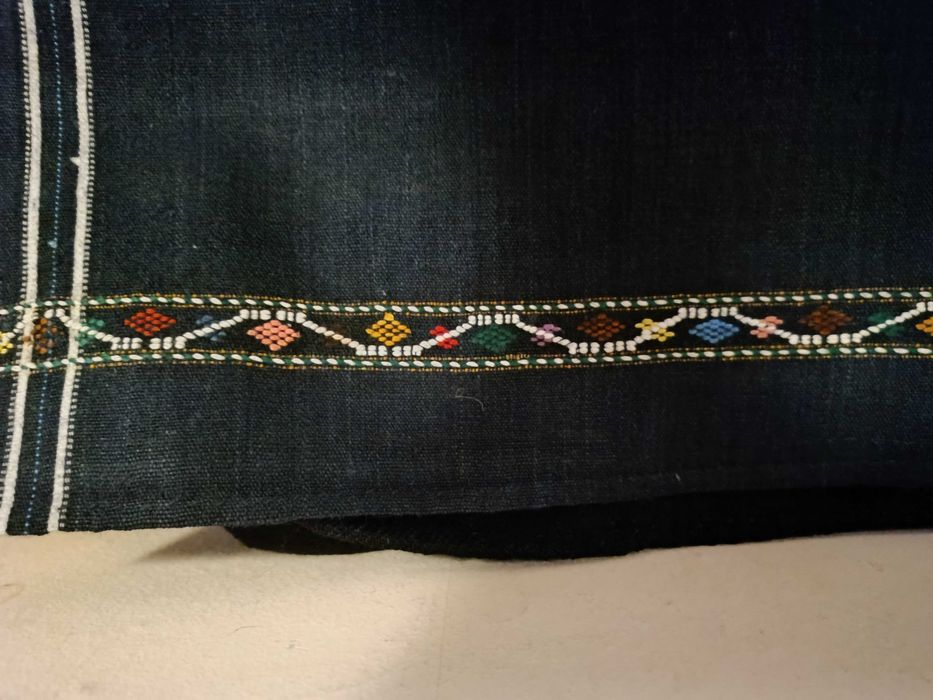 ръчнотъкани стари престилки, калъфки и торби