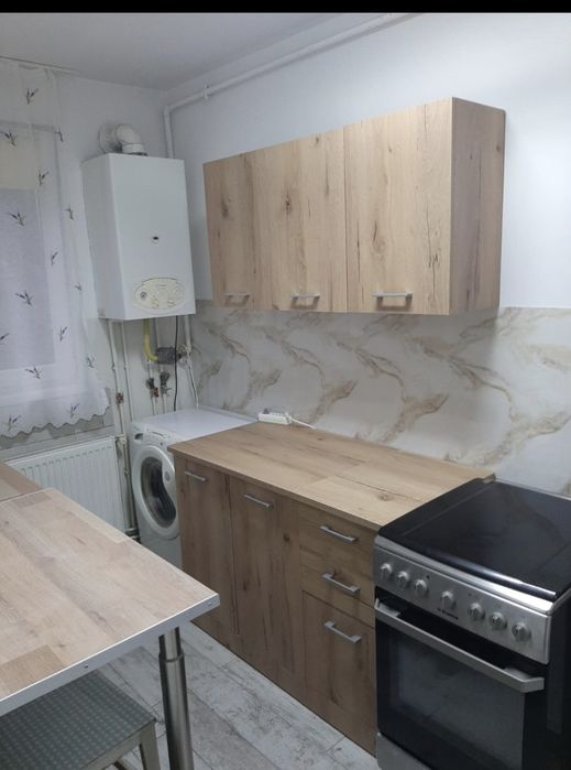 Închiriez apartament 2 camere confort 1 sporit, decomandat, amenajat si mobilat modern.etaj 1,.400.m UMFST