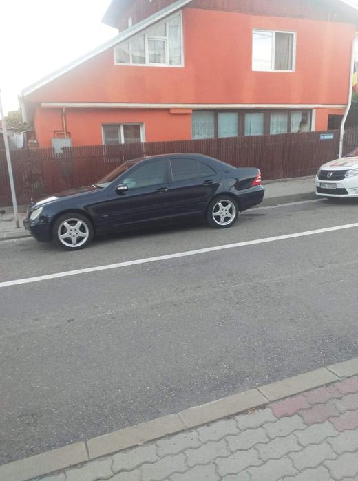 Mercedes c class w203 1.8