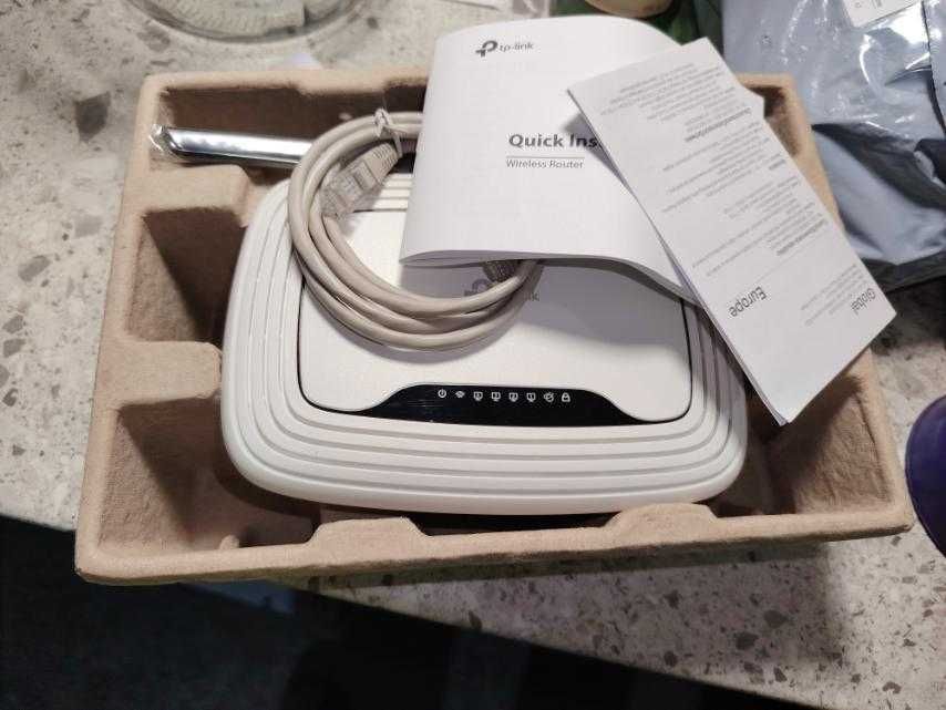 Продавам 2 рутера TP Link