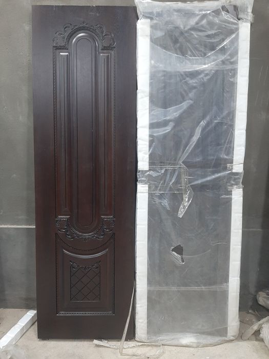 Двери двойной распашной двери