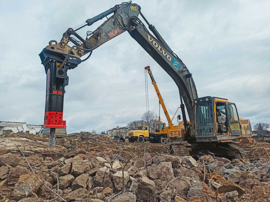 Гидромолот HammerMaster HM240 для CAT, Komatsu, Hitachi