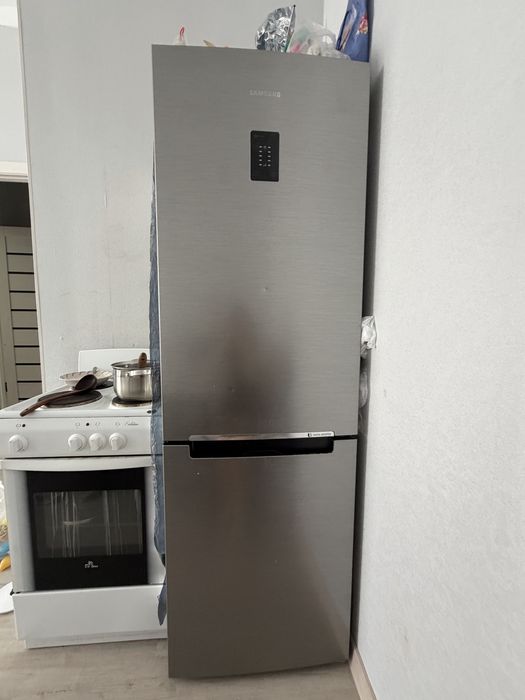 Продам холодильник самсунг