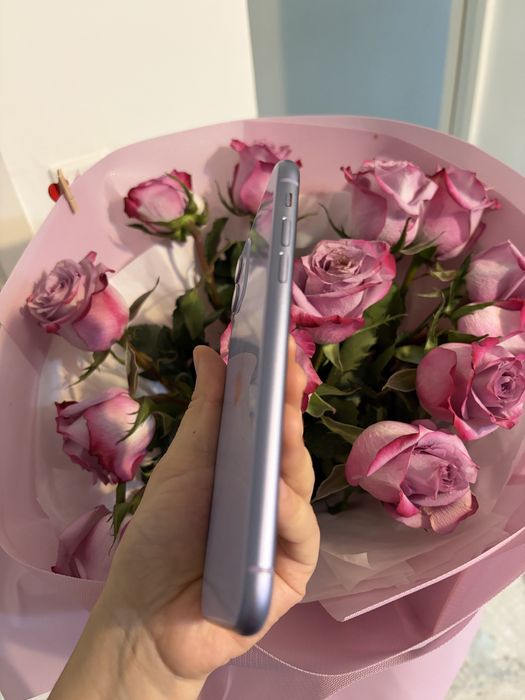 Продам Айфон 11 128gb