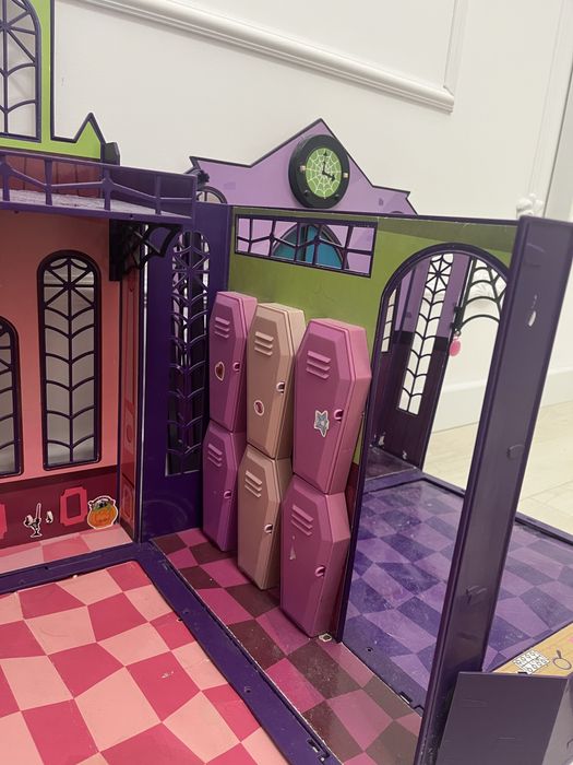 Школа Monster High 2012