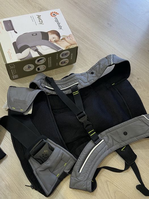 Ергономична раница Ergobaby away