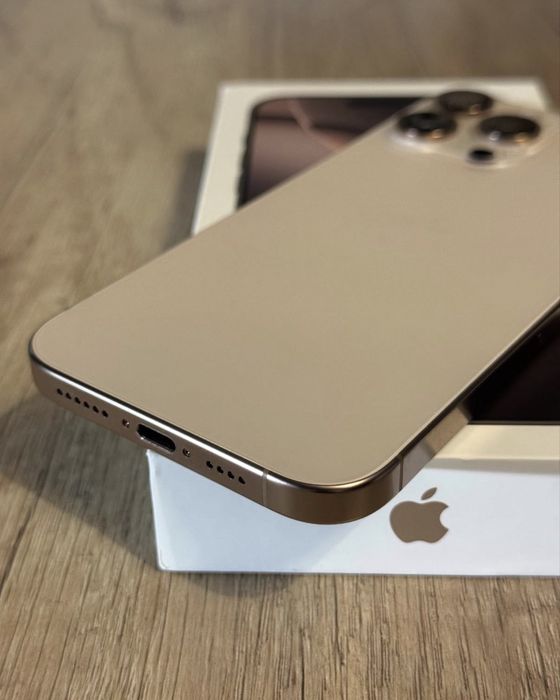 iPhone 16 pro Desert Titanium •Garanție •Stare Impecabilă