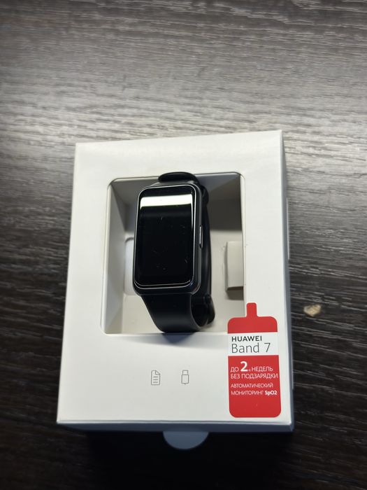 Смарт часы Huawei Band 7