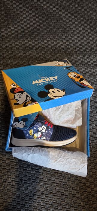 Adidasi noi cu Mickey pentru copii masura 30