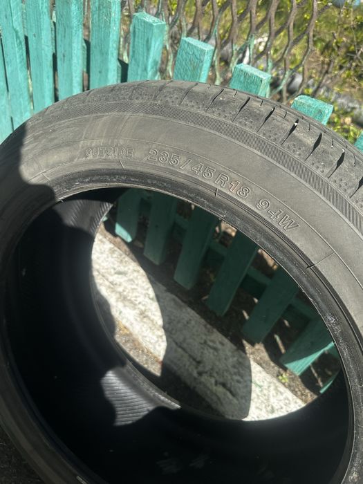 Продам шины Йокохама 18е