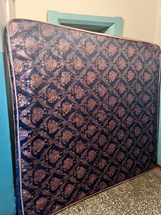 Матрас 200х180. Бесплатно