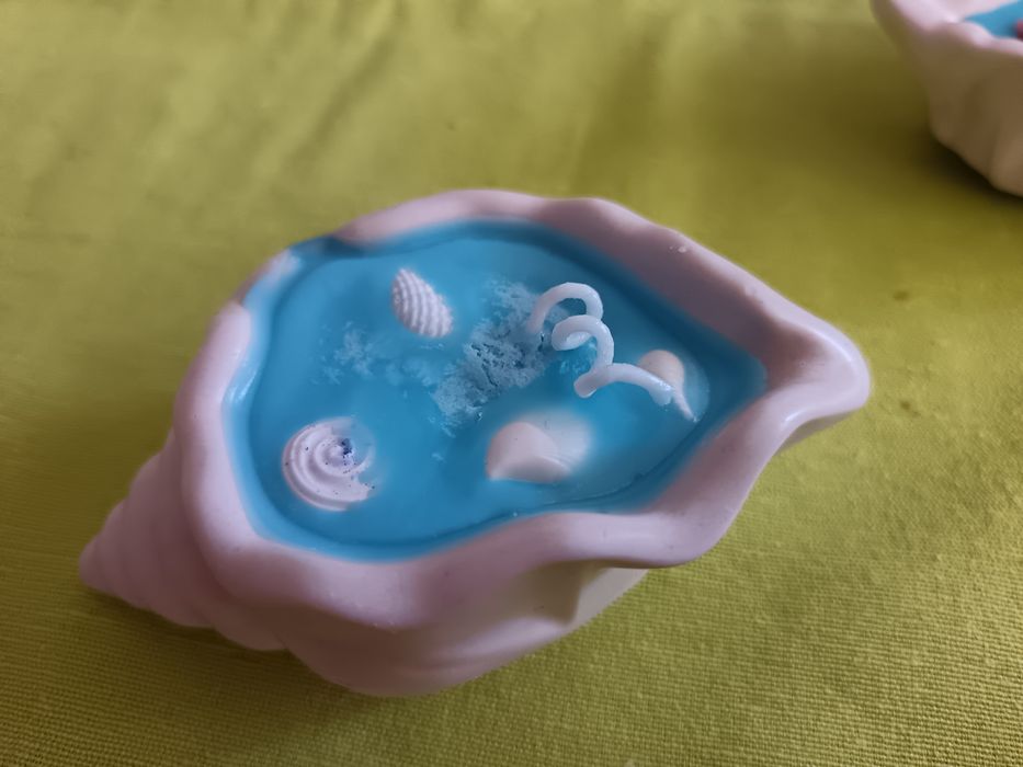 Ароматни свещи и декорация