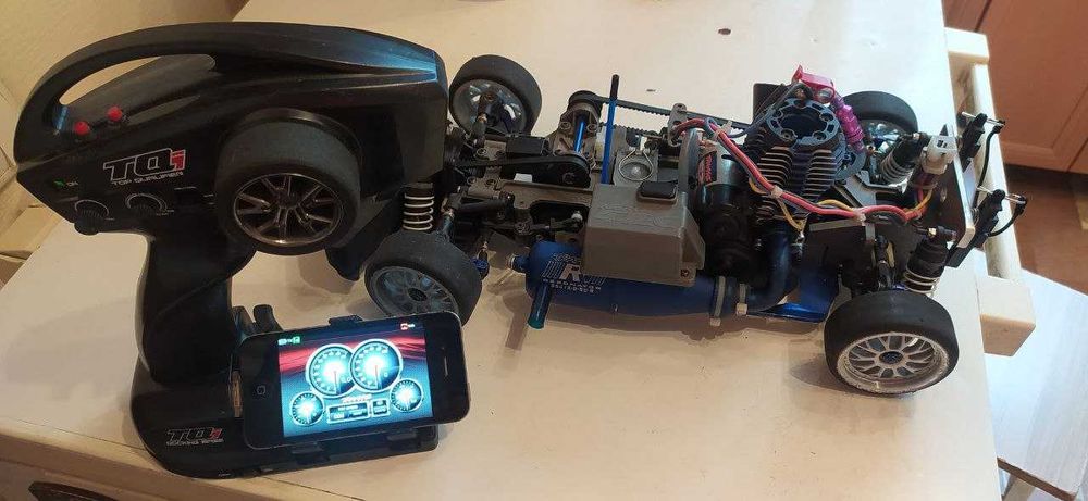 Traxxas Nitro 4Tec. ДВС 3.3  радиоуправляемая машина