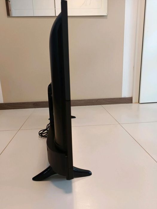 Tелевизор FINLUX, 40