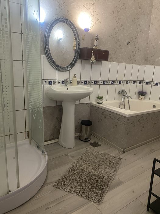 Inchiriez apartament 3 camere ultracentral